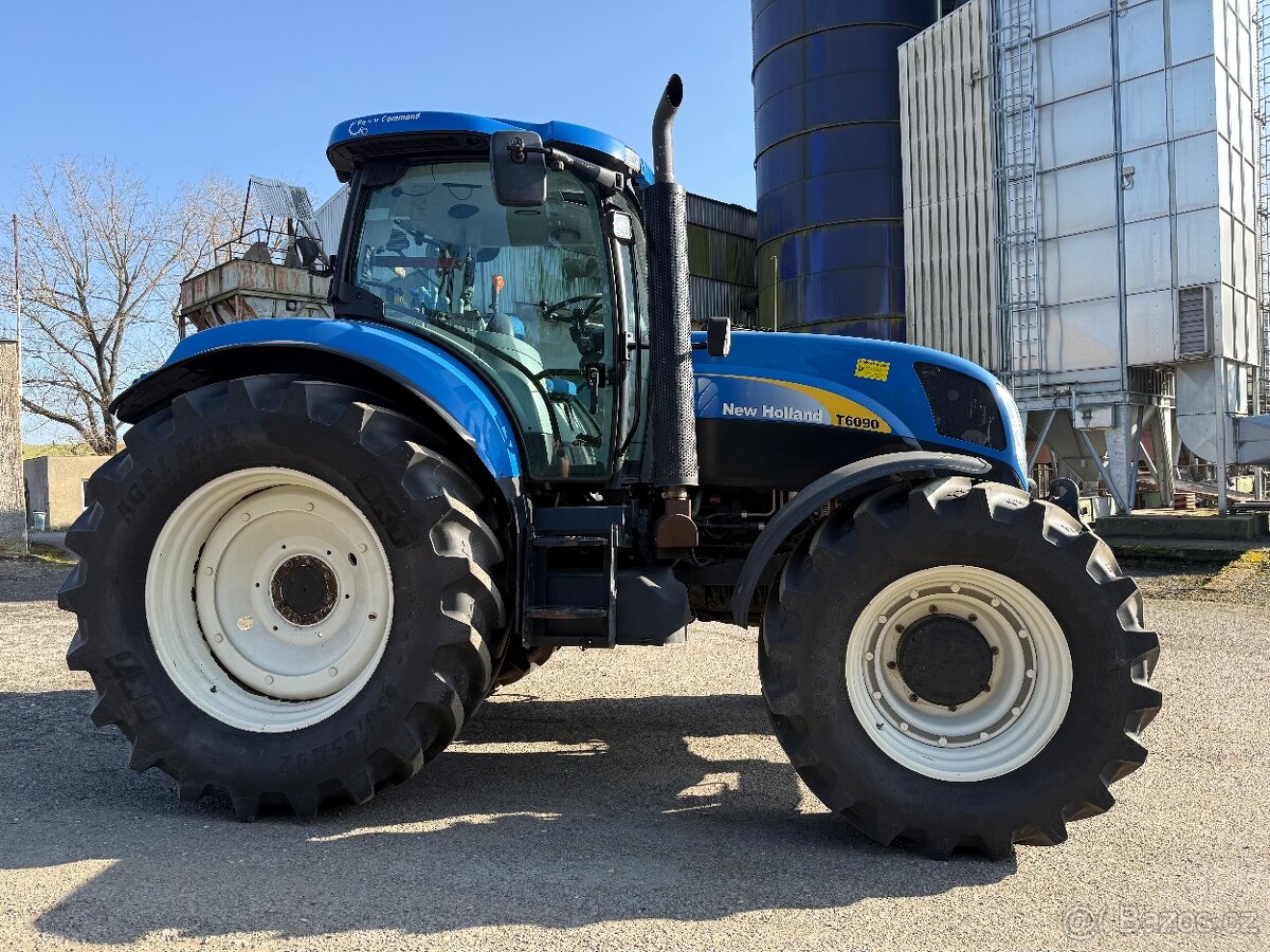 Traktor New Holland T 6090 - 3