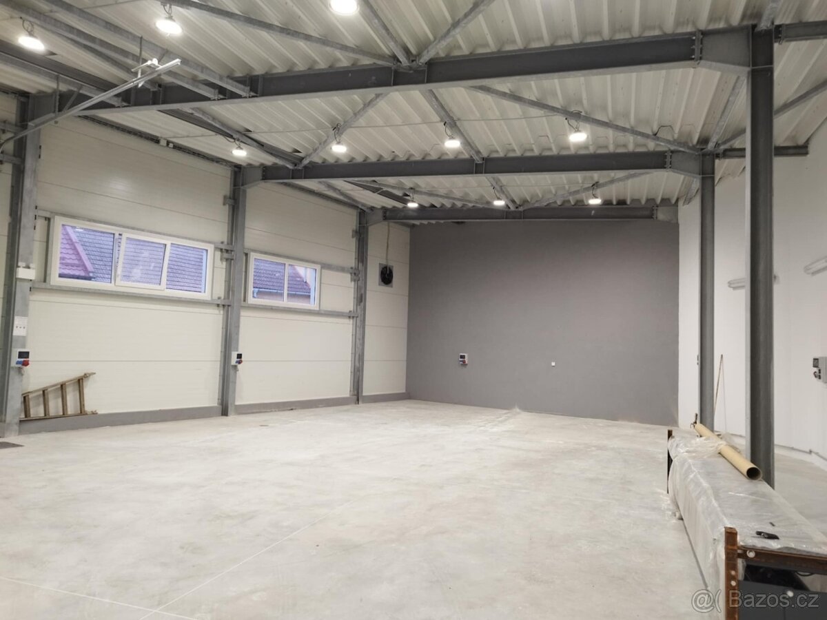 SKLADOVACÍ PROSTORY HALA 320m2 - 3
