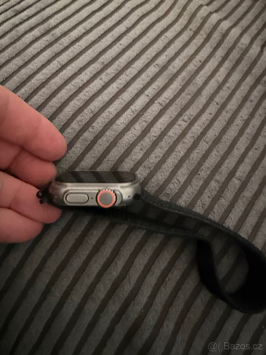 Apple Watch Ultra 2 49 mm - 3