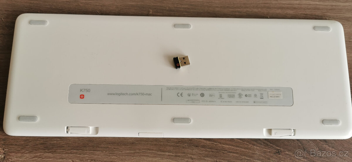 Logitech K750 bezdrátová solární klávesnice - 3