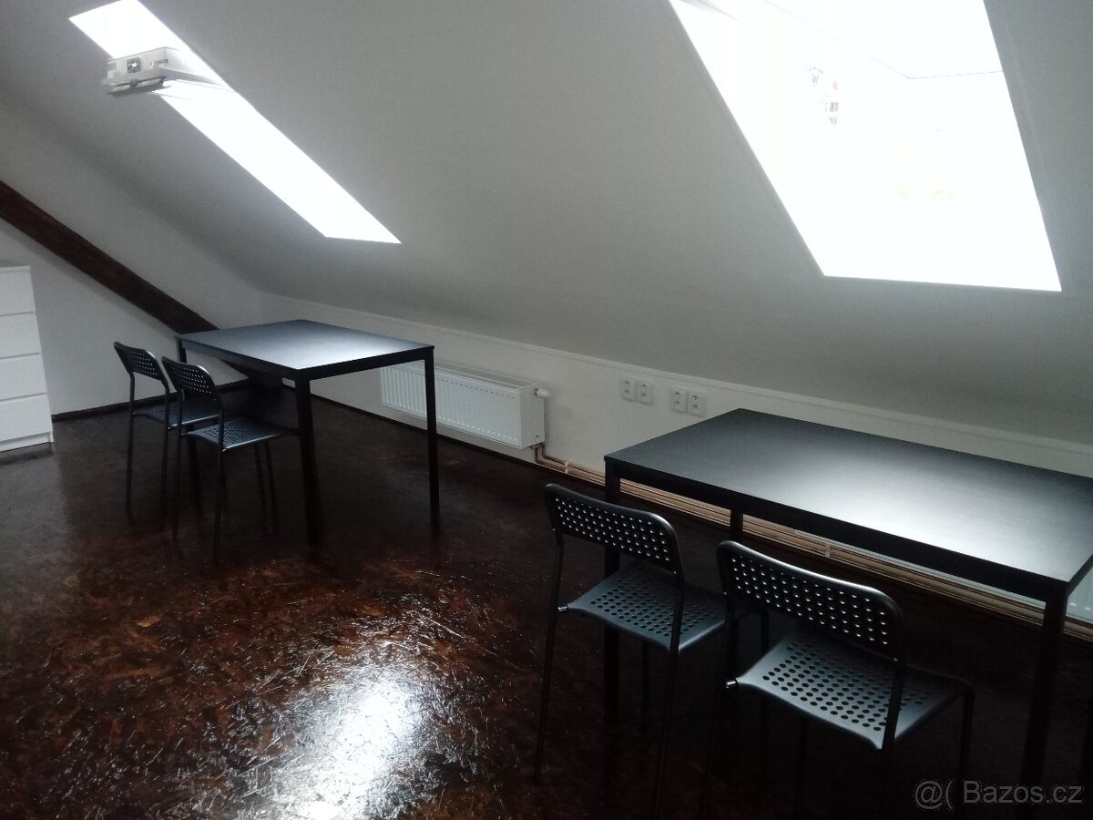 PRONÁJEM V RD BRNO-STŘED-PODKROVNÍ BYT - 3