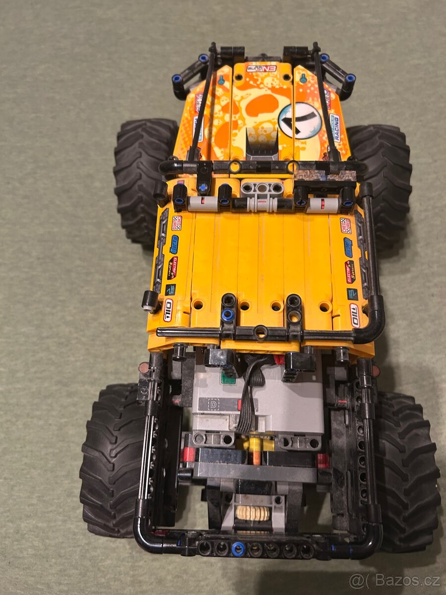 LEGO Technic 42099 RC Extrémní teréňák 4x4 - 3