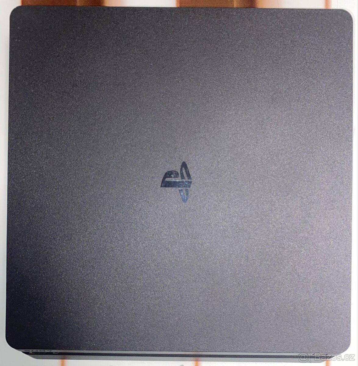 PlayStation 4 Slim 500GB - 3