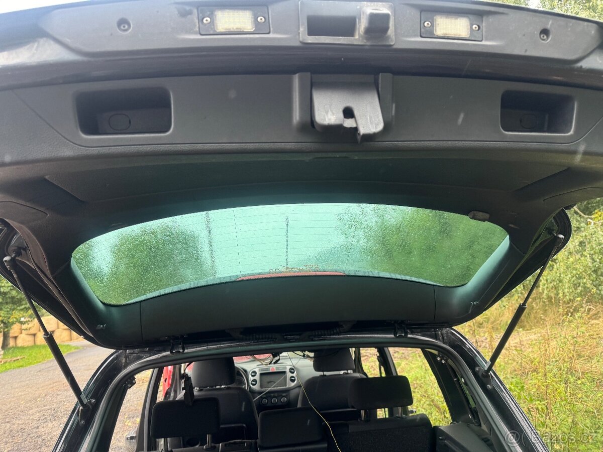 Prodám kufrové dveře tiguan - 3