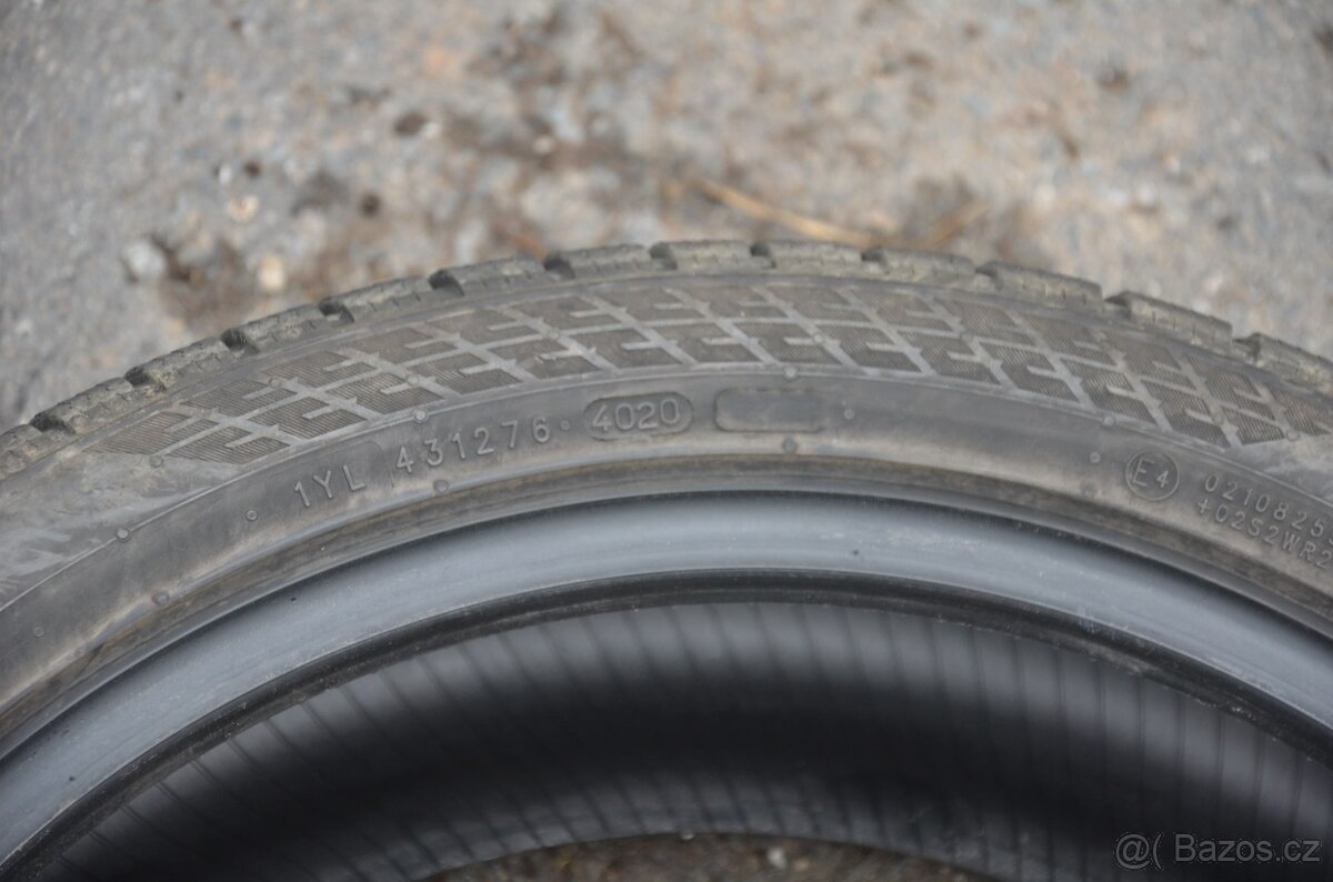 215/45 R18 XL Nokian zánovní zimní pneu, č.232 - 3