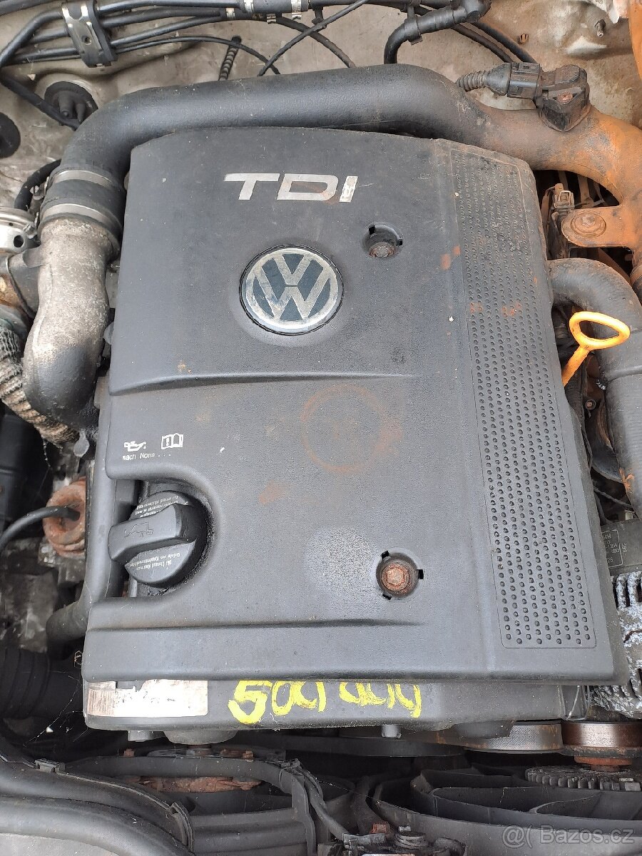 Kryty motoru Passat a Superb - 3