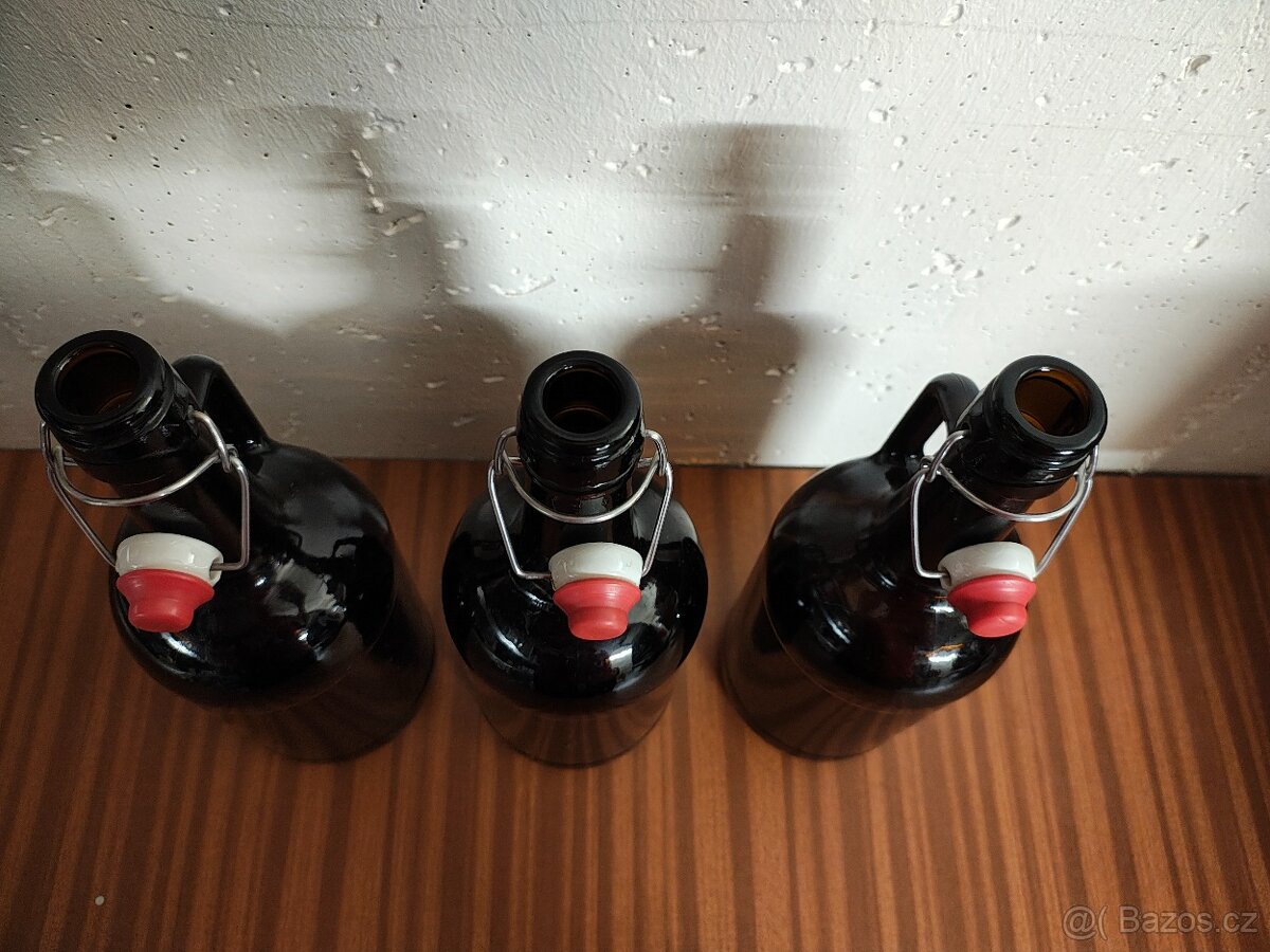 2l láhve s patentním uzávěrem, pivovar Břevnov. - 3