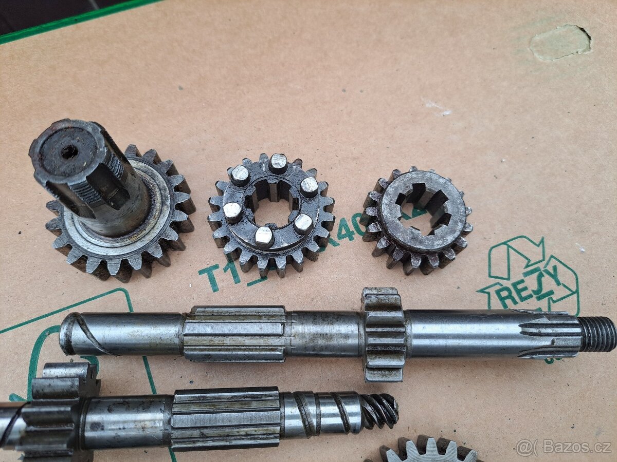 Jawa 250 350 Panelka kývačka Pérák - Převodovka - 3