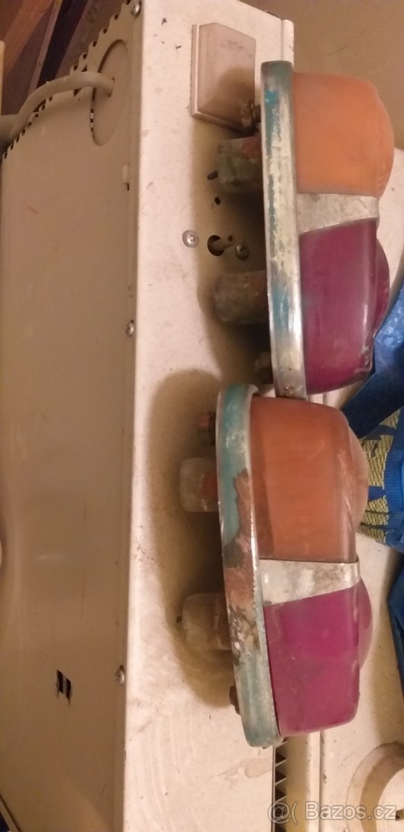 krytky světel octavia/felicia - 3