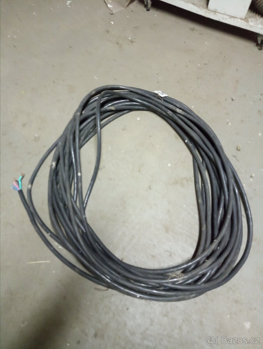 Silikonový silový flexi hadice, cu 4×4 - 3