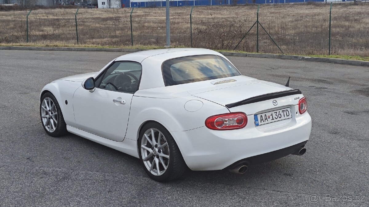Mazda MX-5 NC 2011 2.0 PRHT - 3
