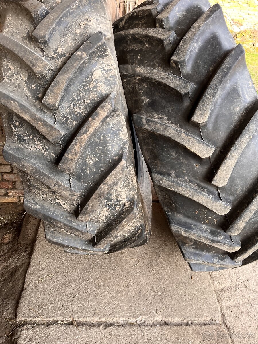 Pneu Mitas 460/85 R34 AC85 (18,4-R34) - 3