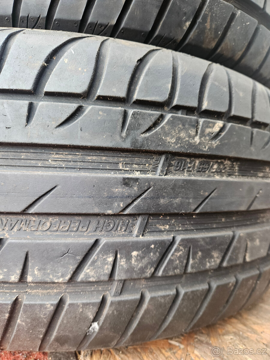 225/55R16 95V Taurus High Performance - 3