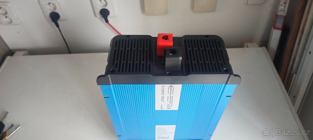 Menic 12v/230v 1500w - 3