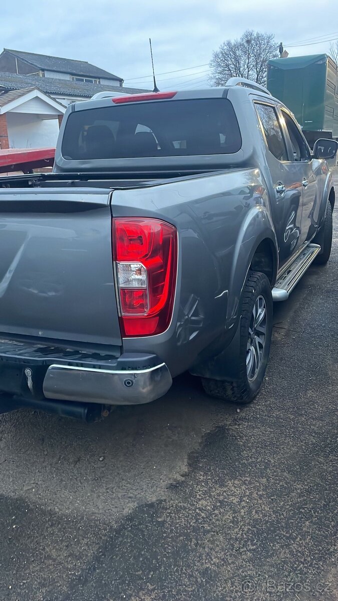 nissan navara - 3