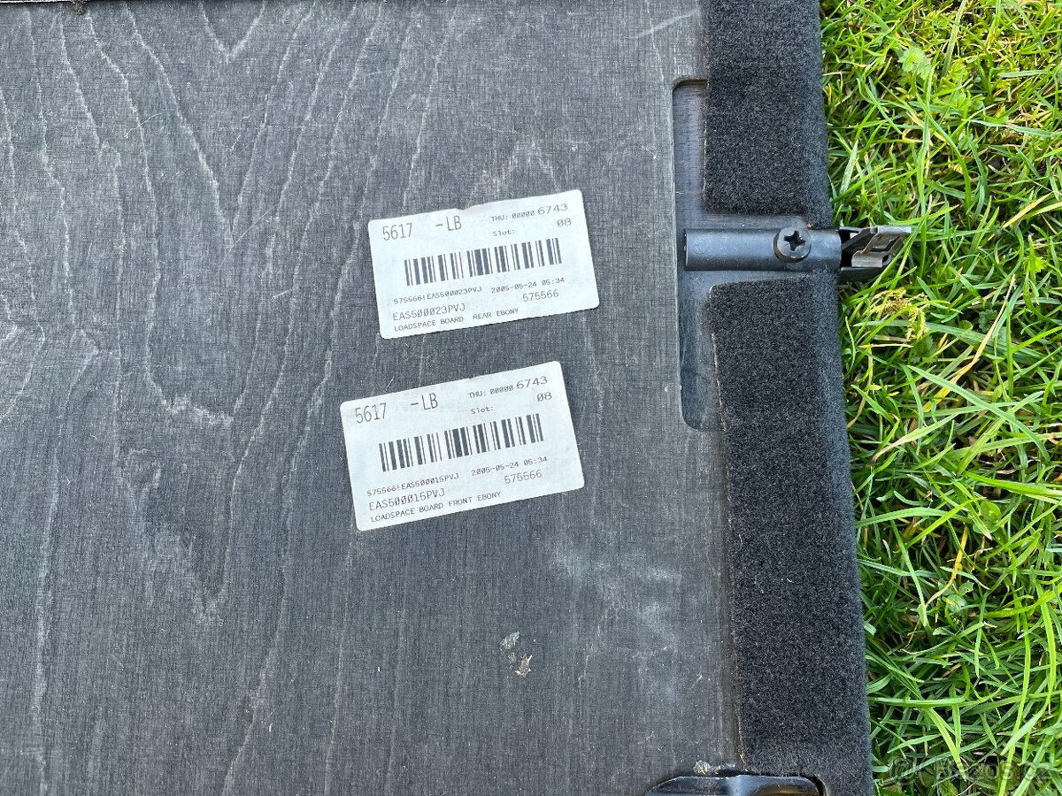 podlaha kufru Land Rover Discovery 3 - 3