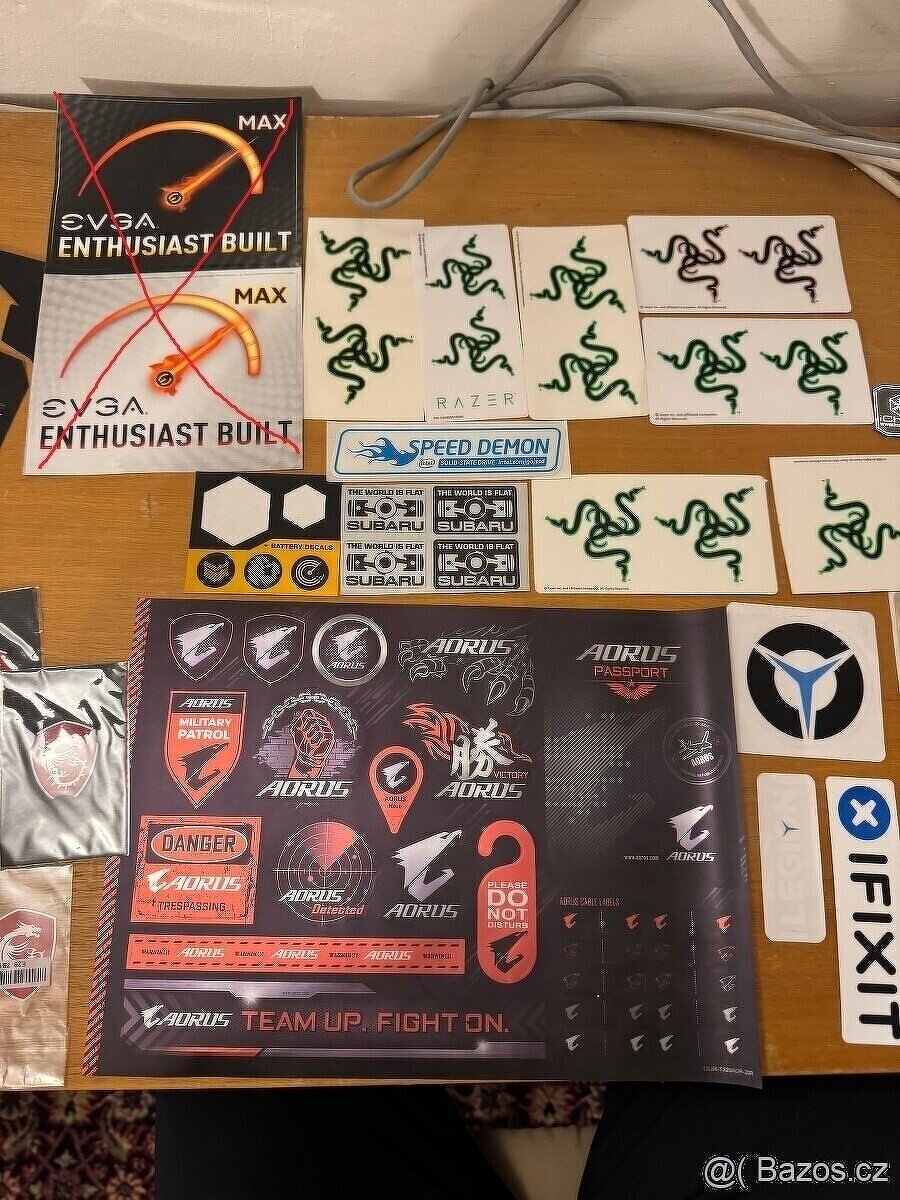 Originální samolepky - ASUS TUF, ASUS ROG, Razer - 3