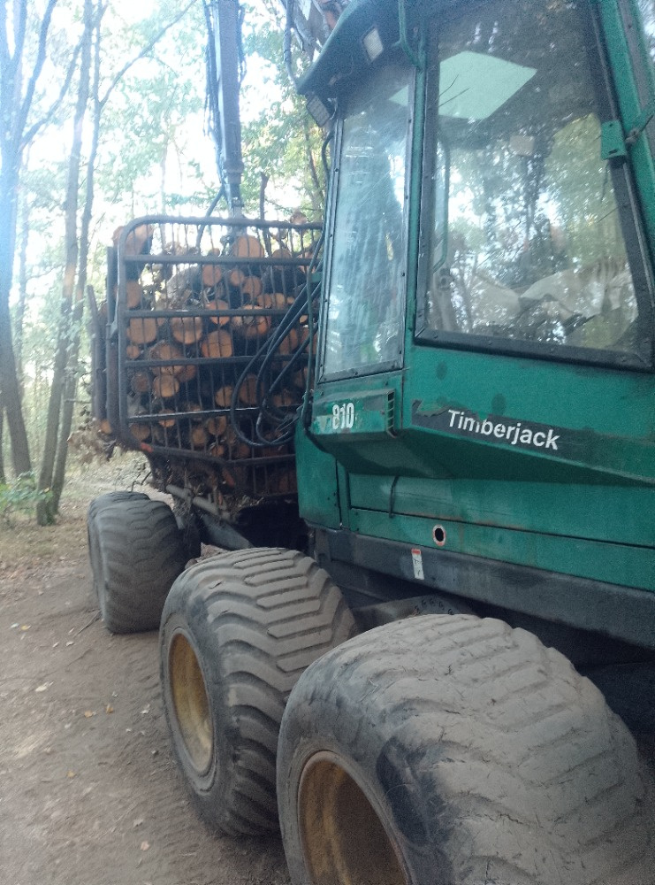 Prodám vyvážečku Timberjack 810c - 3