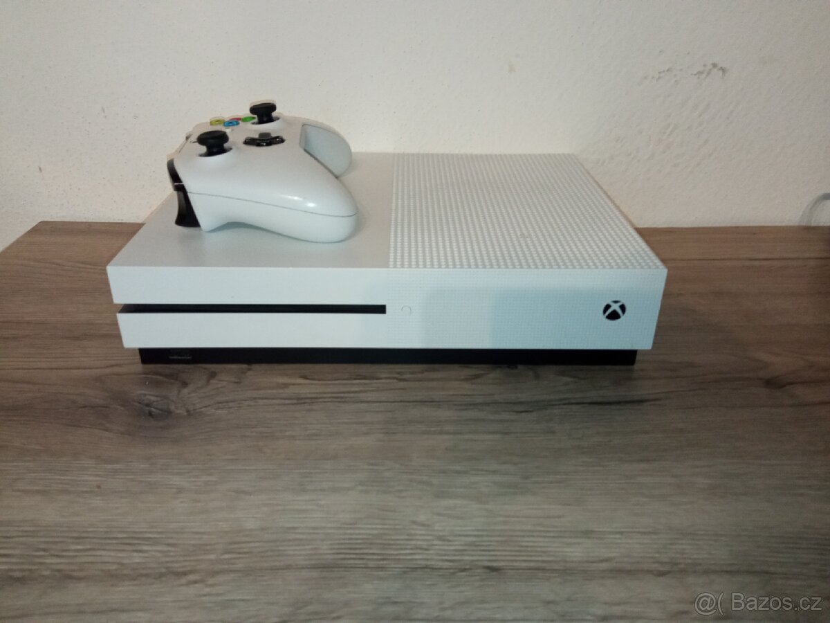 Xbox one S 1T - 3
