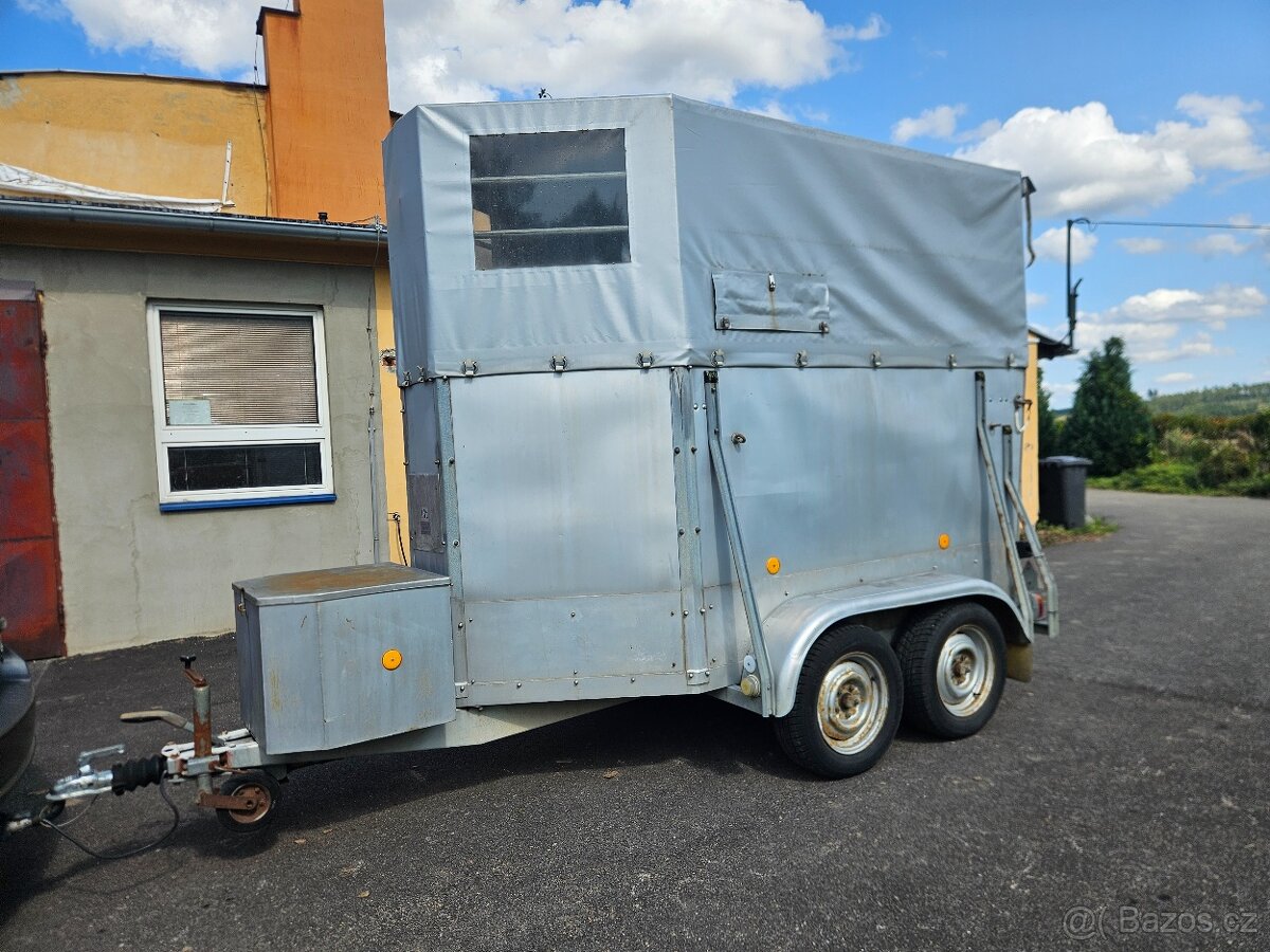 Prodám přepravník na 1,5 koně zn. Westfalia - 3