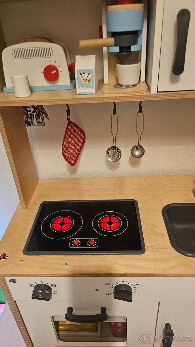 Dětská dřevěná kuchyňka - 3