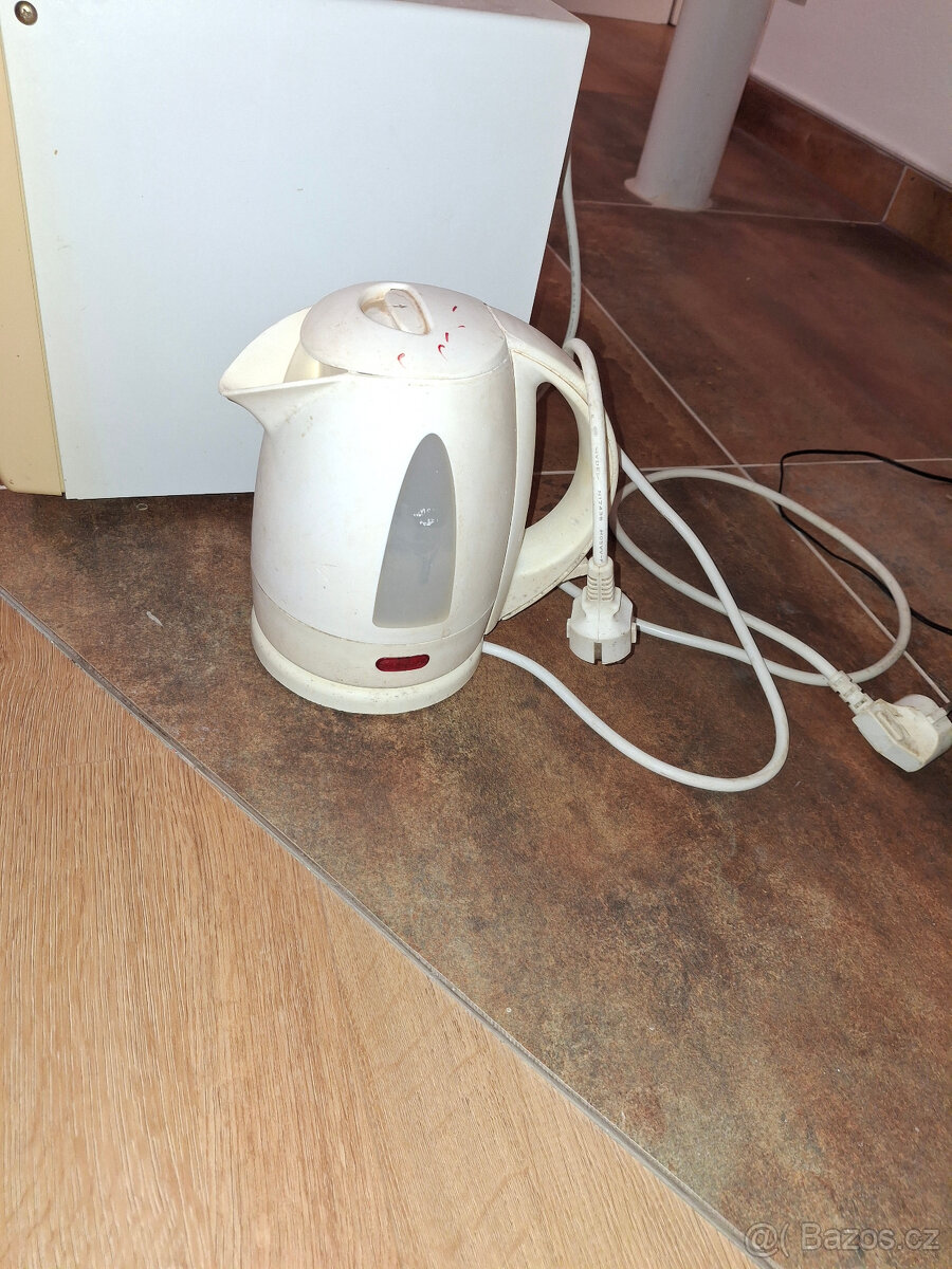 mikrovlná trouba + rychlovarná konvice - 3