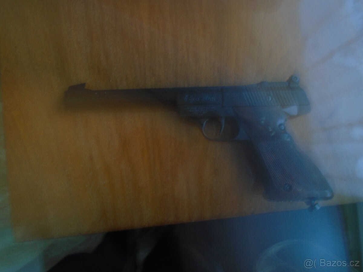 SPORTOVNÍ VZDUCHOVÁ PISTOL NA BOMBIČKY - 3