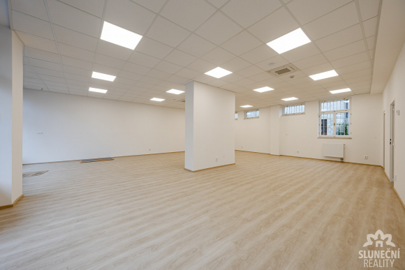 Pronájem komerčního prostoru 107 m², Uherské Hradiště - 3