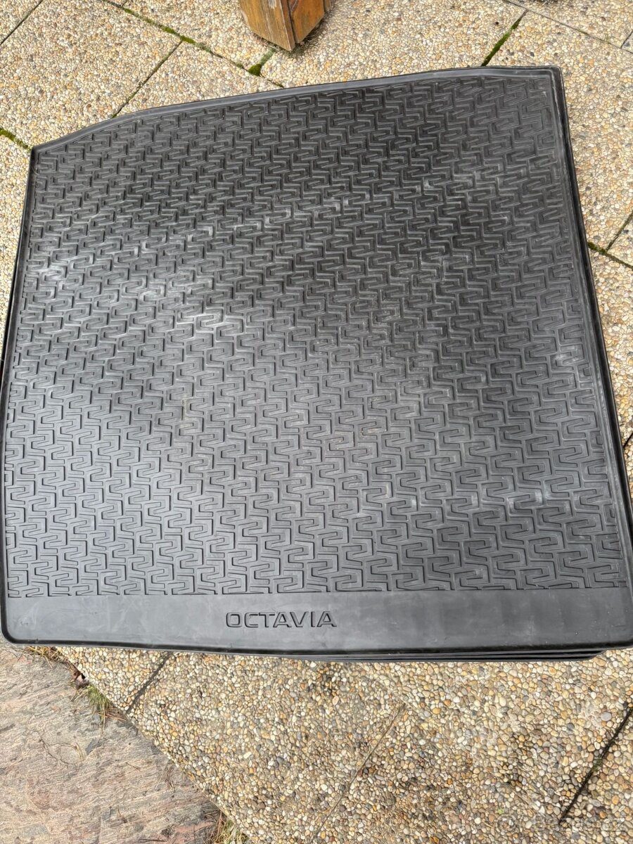 Gumova vana Octavia III - 3