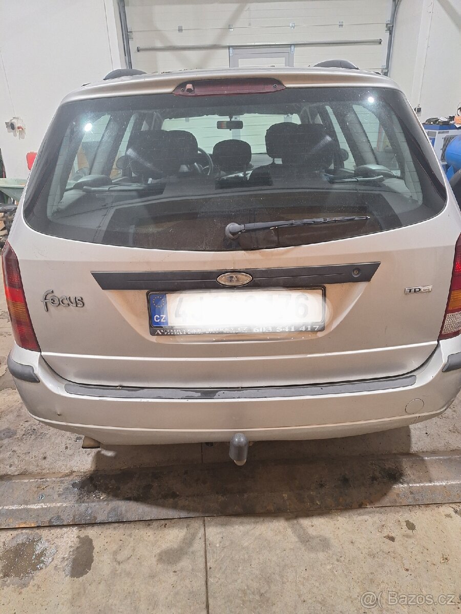 Ford focus - 3