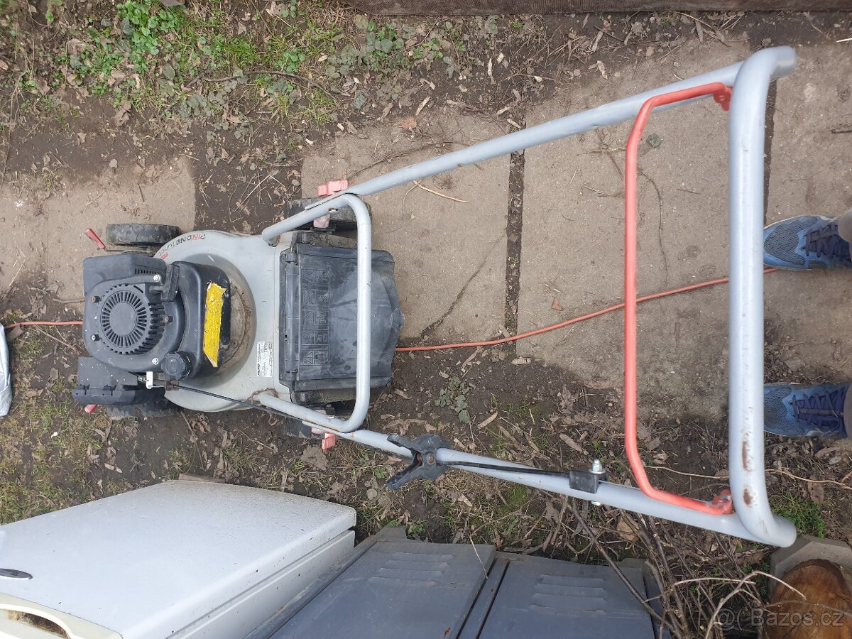 Benzínová sekačka Al-ko - 3