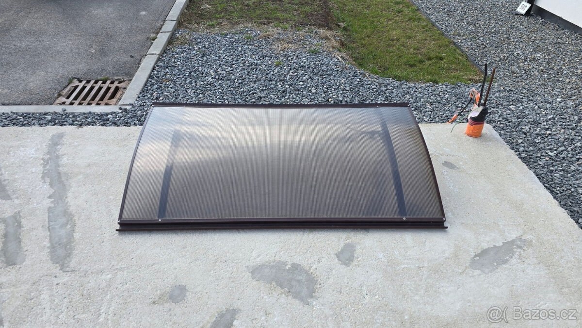 Stříška vchodová GUTTA Swing - 3