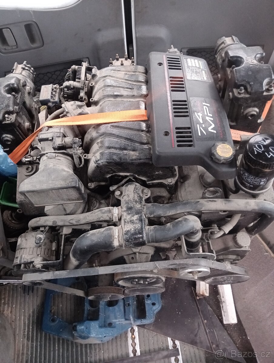 Mercruiser 7.4 MPI V8 - 3