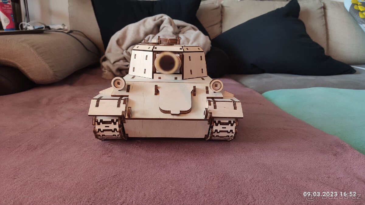 Tank dřevěný - 3