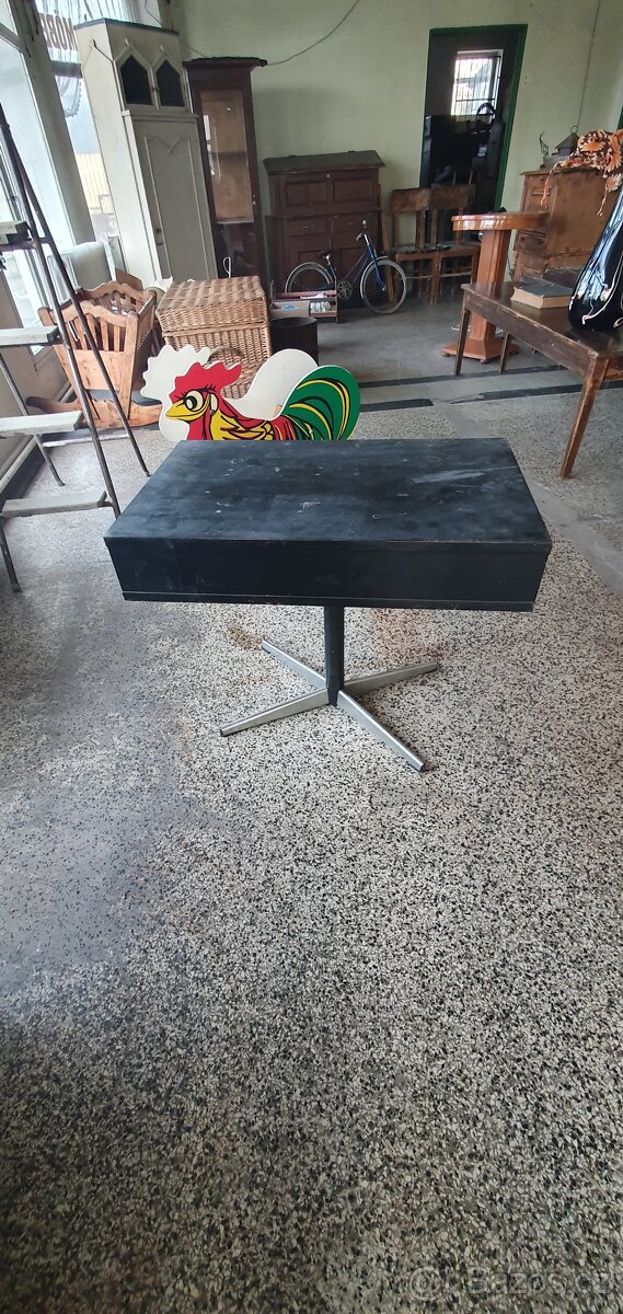Tv stolek - 3