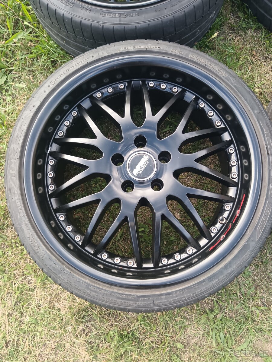 Royal wheels - 3