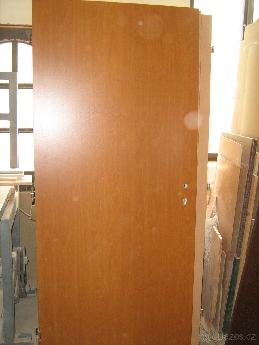 Prodám protipožární dveře 70 cm - 3