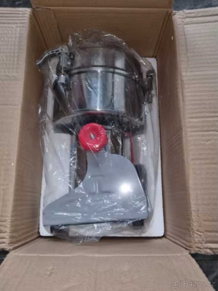 Mlýnek, šrotovník na obilí - 3