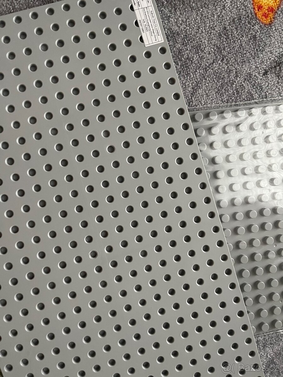 Šedé podložky na Lego Duplo - 3