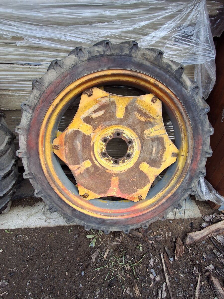 Kolo traktor RS-09 - 3