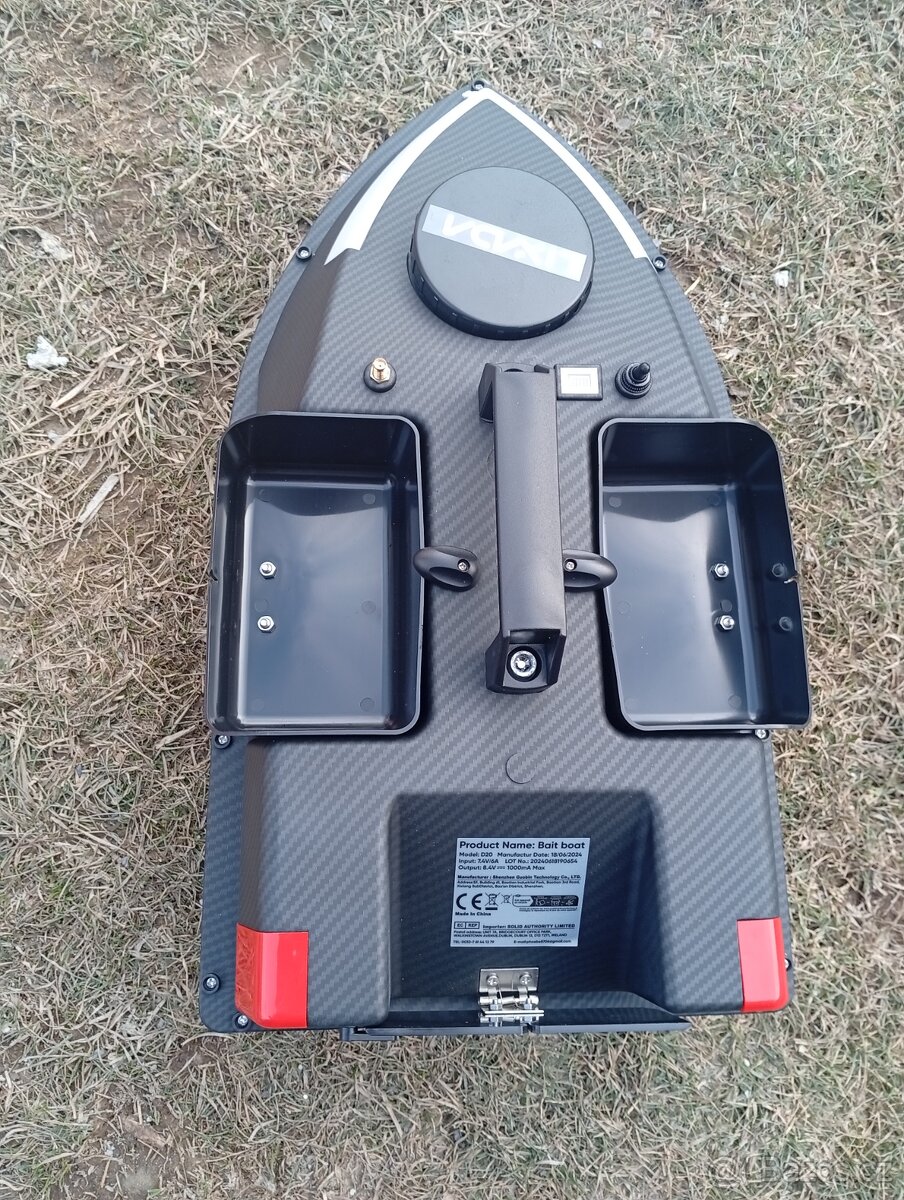 Zavážecí loďka, zakrmovací loď s GPS - 3