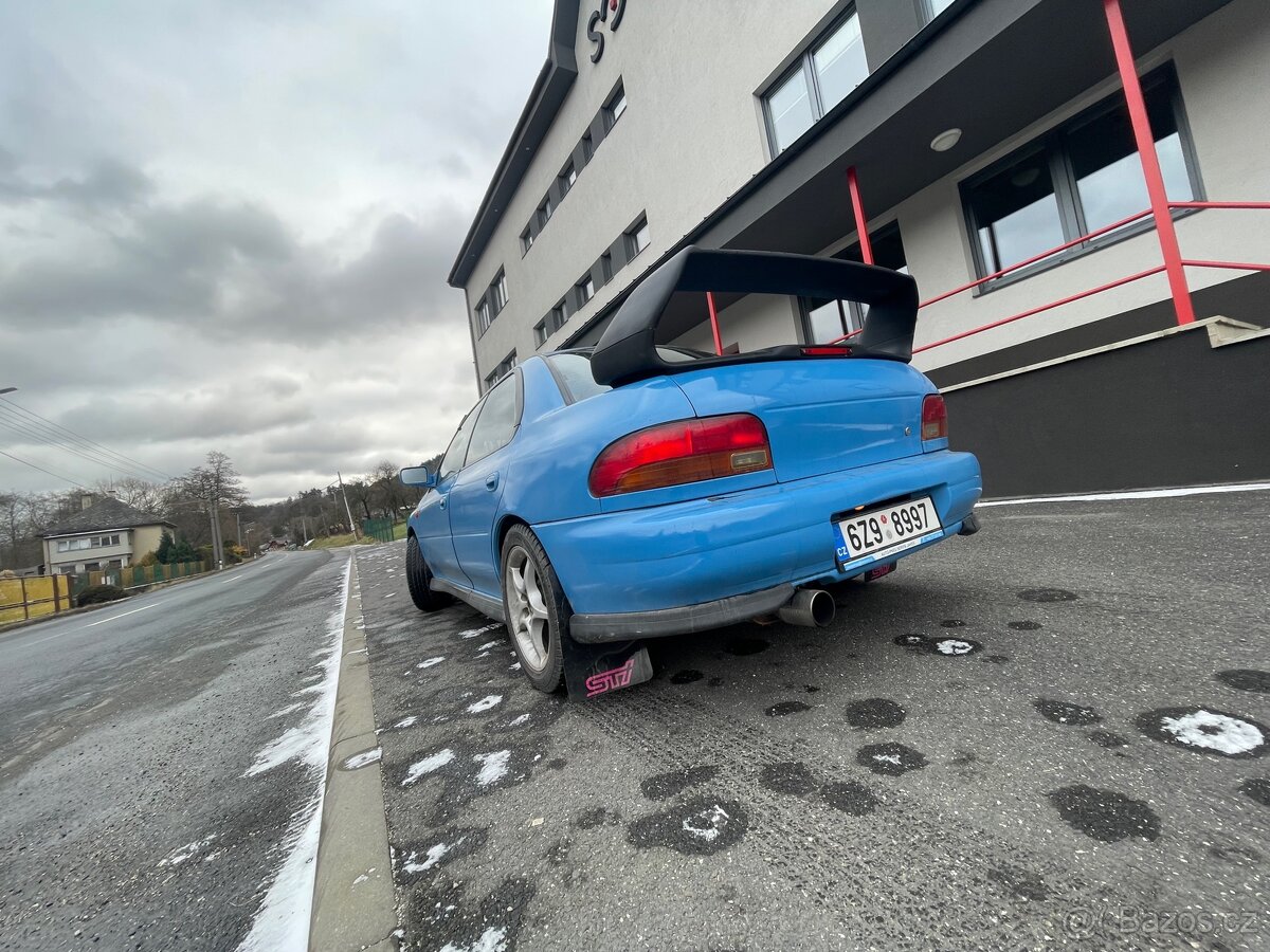 Subaru impreza GT GC8 - 3