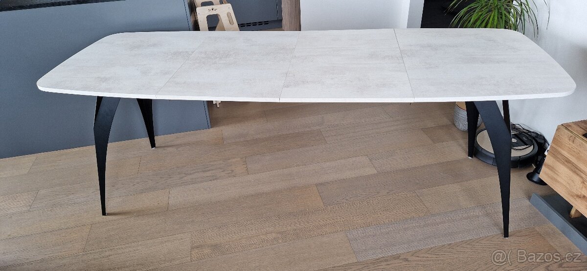 Rozkládací jídelní stůl YERBA - 3