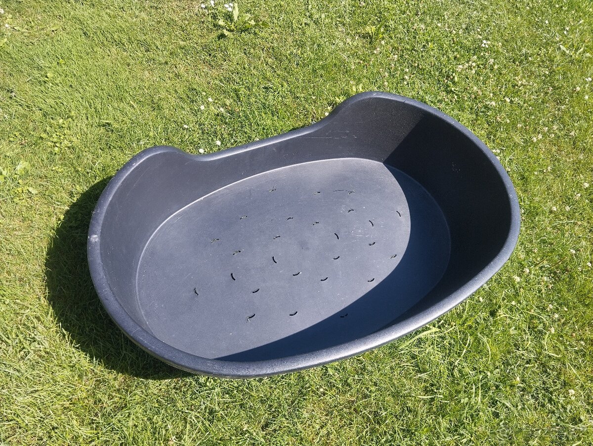 Plastový pelech pro psa - 3
