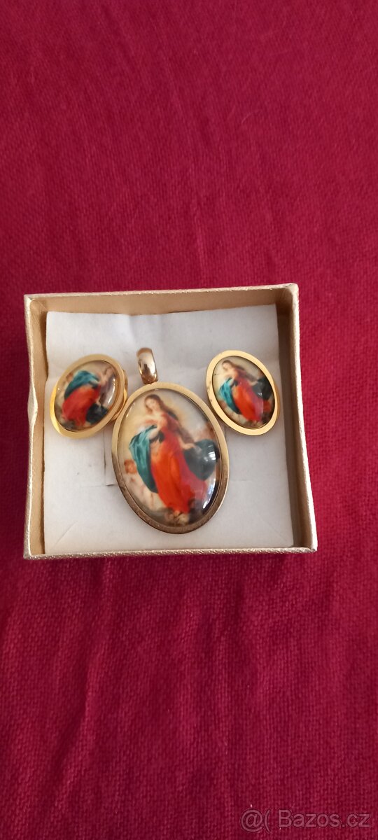 sada naušnic a přívěšek - 3