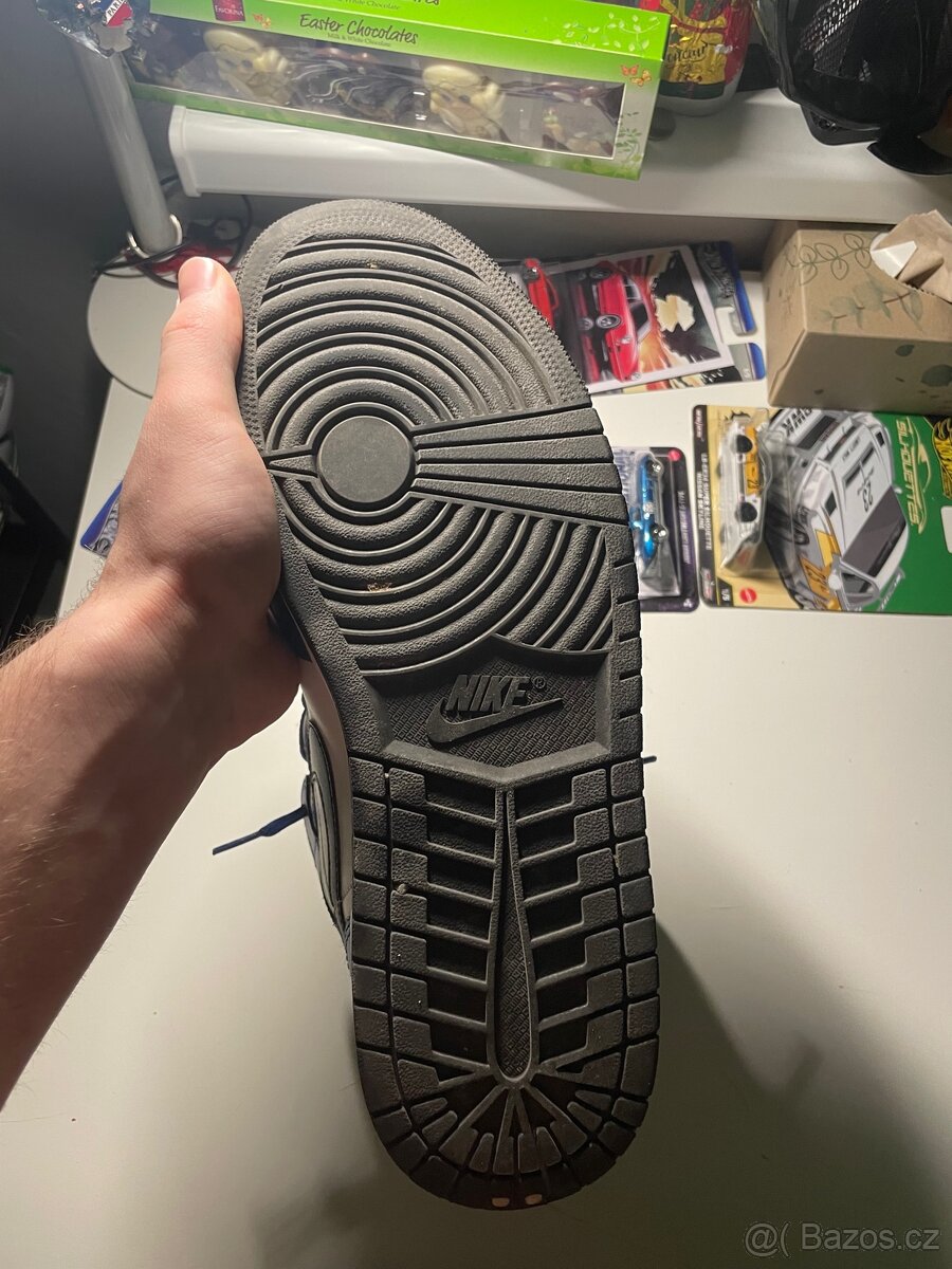 Nike Air Jordan 1 Mid - 3