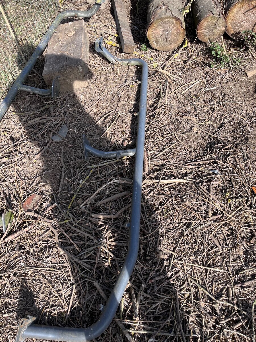 Nášlapy Nissan Terrano II - 3