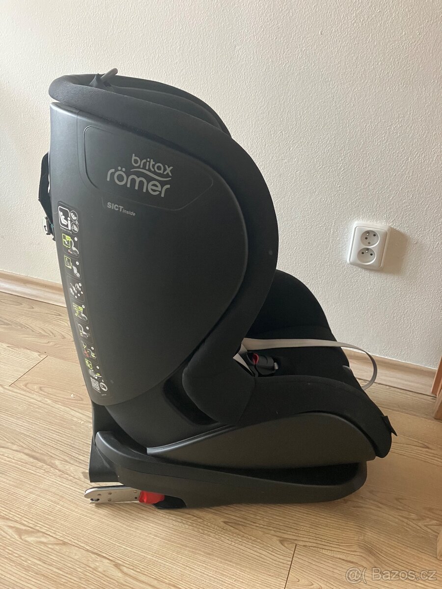 Britax Romer Trifix 2 I-Size 2023 Cosmos Black - 3