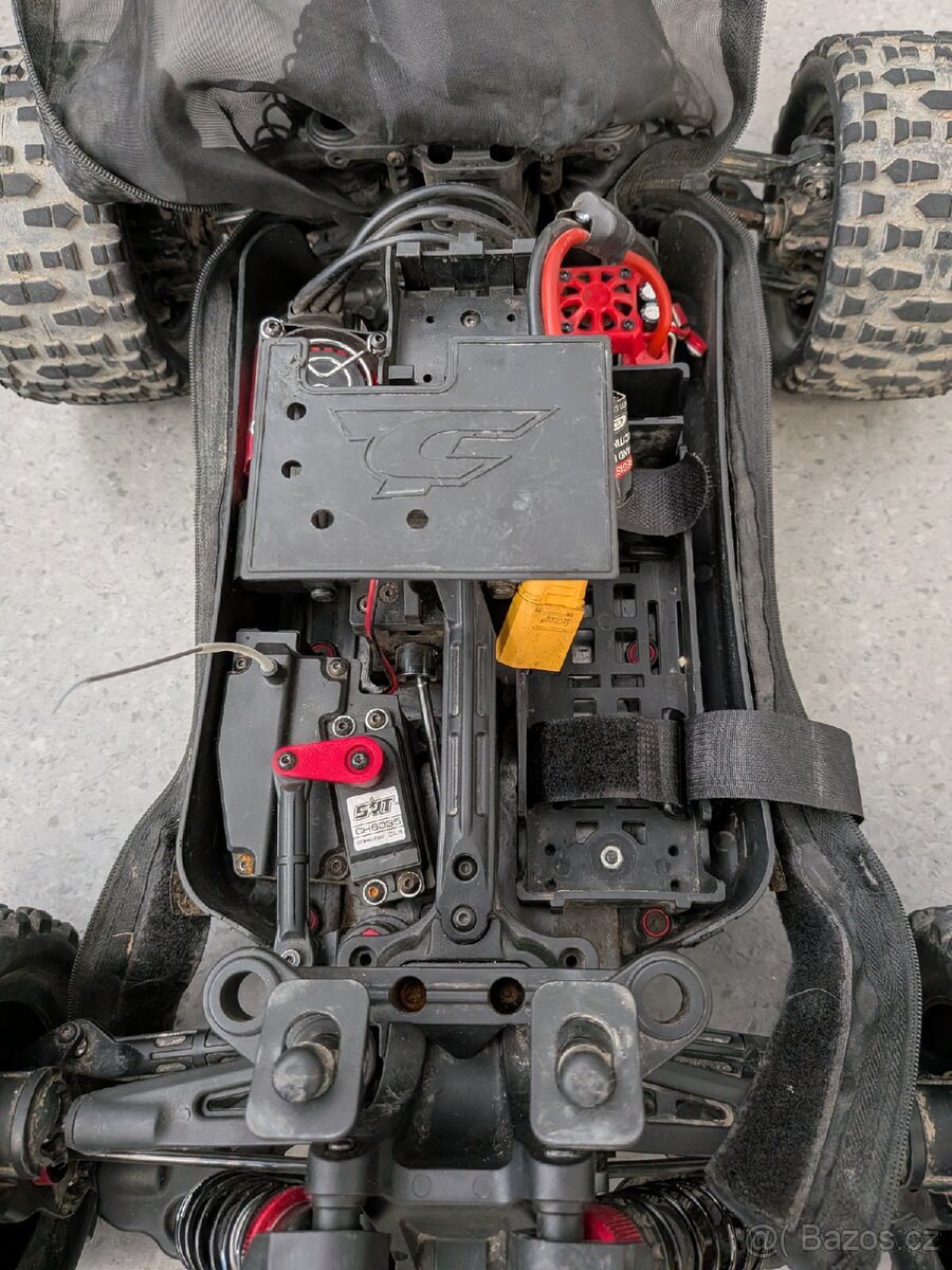 RC auto Punishera4 - 3