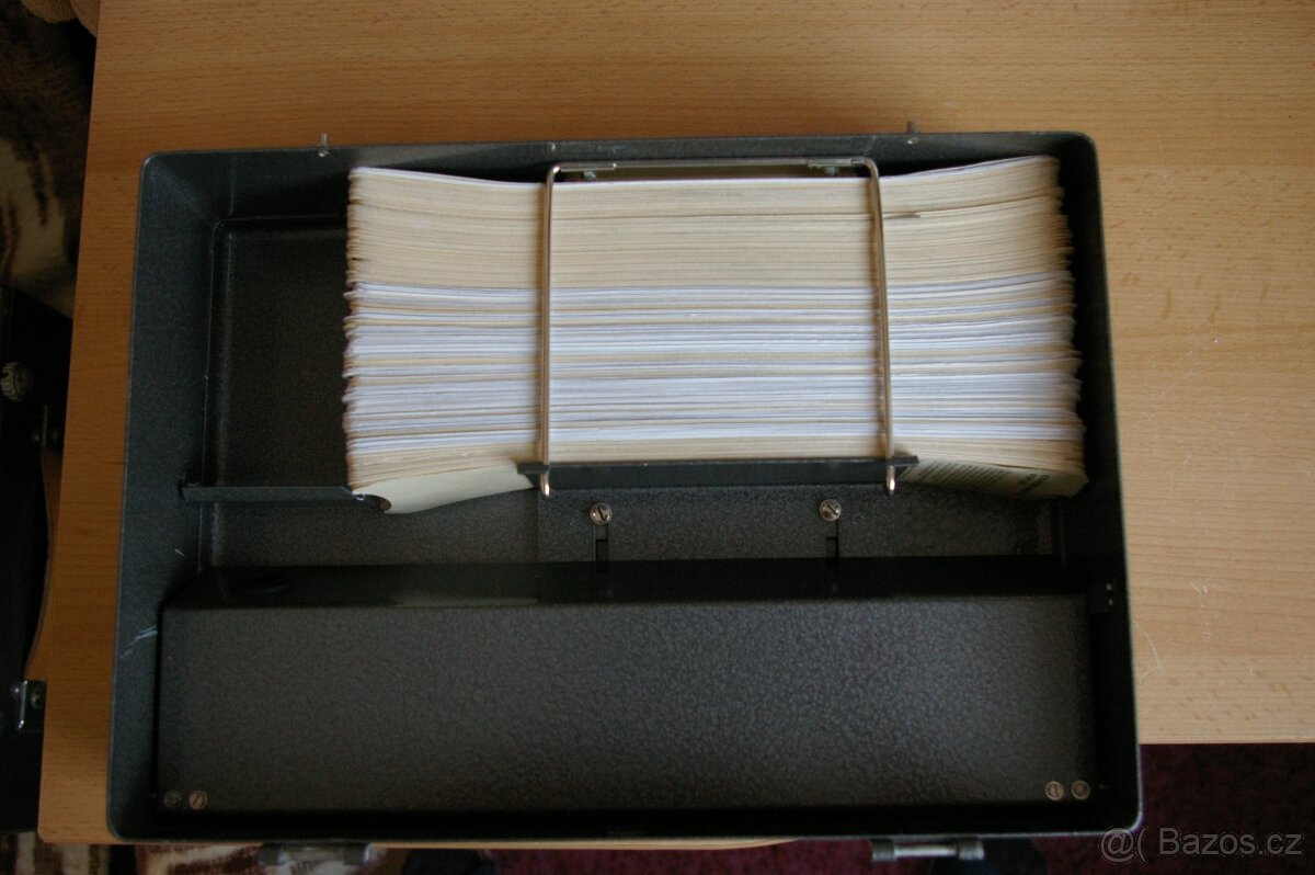 Zkoušeč elektronek BM 215 - 3